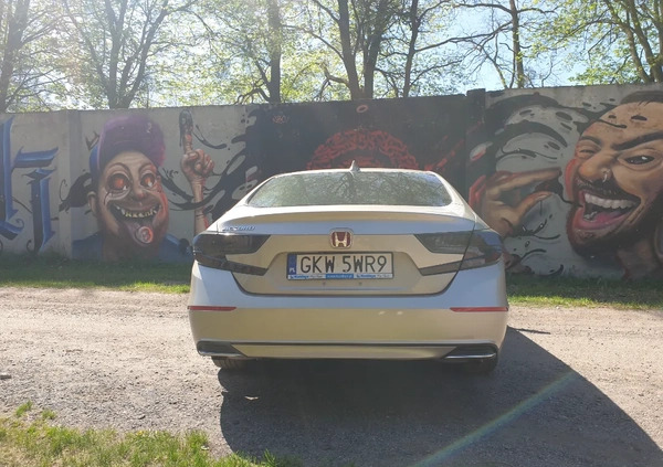 Honda Accord cena 74900 przebieg: 92000, rok produkcji 2018 z Kwidzyn małe 596